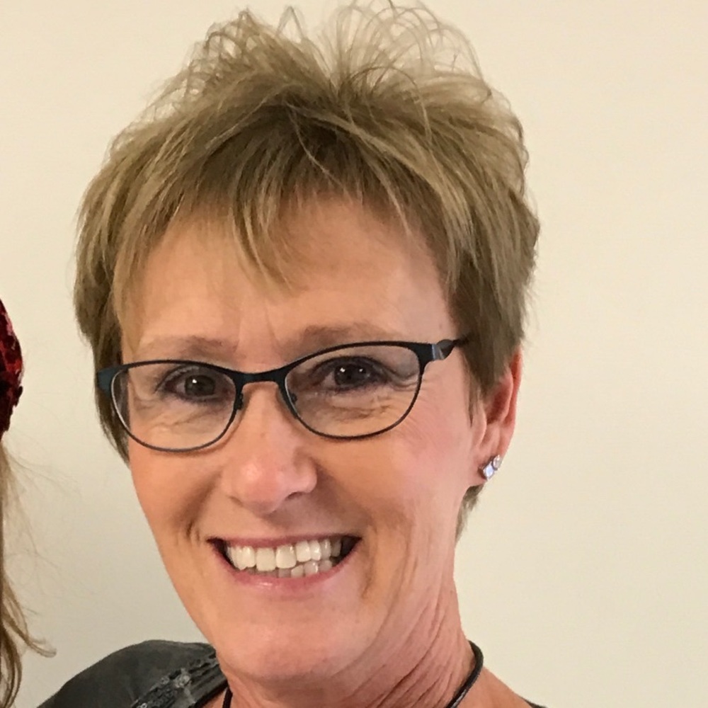 Meet your Posher, Lori